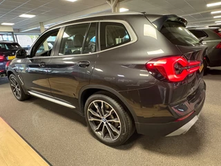 BMW X3 XDrive30e Business Edition Plus / leer / head up / camera / trekhaak / orig ned / 4