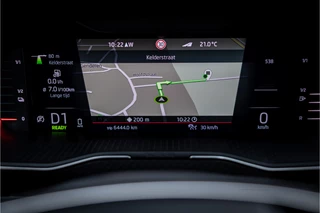 Škoda Superb Combi 1.4 TSI iV Sportline Business  Panorama Matrix ACC 360 Camera / 21