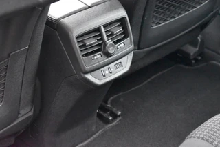 Peugeot 5008 PureTech 130 EAT8 Automaat GT 7-persoons | Navigatie via Carplay & Android Auto | Achteruitrijcamera | Parkeersensoren v+a | Stoelverwarming | Climate Control | Keyless Start | DAB | Isofix Bevestigingspunten | Lichtmetalen Velgen | Zeer Compleet!!! / 31