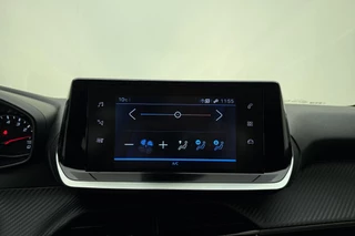 Peugeot 208 1.2 PureTech 100pk Active Pack | Navigatie | Airco | Bluetooth | Cruise control | DAB | Lichtmetalen velgen | lage KM-stand / 24