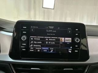 Volkswagen T-Roc 1.5 TSI 150pk DSG Life Navigatie Trekhaak Parkeersensoren App-Connect DAB+ / 11
