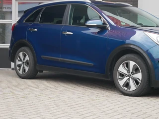 Kia Niro 1.6 GDi Hybrid DynamicLine Camera| Trekhaak| Navi+BT / 27