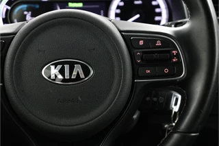 Kia Niro 1.6 GDi Hybrid DynamicLine  - Automaat - Trekhaak - Achteruitrijcamera - Navigatie - Cruise Control - Climate Control - 12 maanden bovag garantie / 28