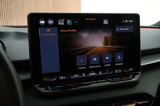 CUPRA Terramar 1.5 TSI 272pk e-Hybrid VZ Performance 360Camera Keyless Stoelverwarming Panoramadak Navigatie / 23
