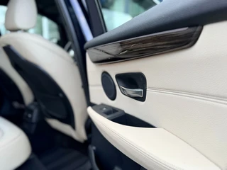 BMW 2 Serie Active Tourer 218i High Executive I Navigatie I Camera I Trekhaak I HUD I LED / 30