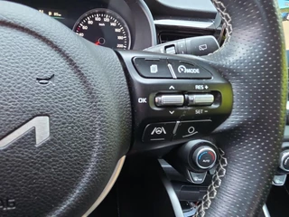 Kia Stonic 1.0 T-GDi MHEV GT-Line | Keyless | Navigatie | Climate control | Cruise control | Parkeer camera achter / 16