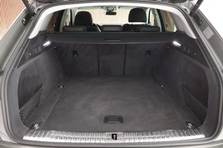 Audi Q8 e-tron 50 340pk quattro Advanced Edition 95 kWh SOH 91% Trekhaak Camera Sportstoelen Stoelverwarming / 41