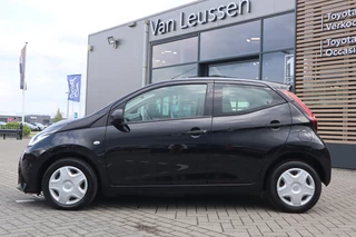 Toyota Aygo FUN 5-DEURS AIRCO NL-AUTO EL-RAMEN BLUETOOTH DEALER-ONDERHOUDEN / 2