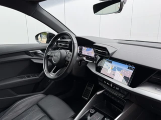 Audi A3 Sportback 45 TFSI e 245pk S edition Competition Leder / 17