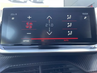 Peugeot 2008 100pk Allure Pack (Camera - Automatische Airco - i-cockpit - Navigatie - 17" - Apple Carplay - LED) / 19
