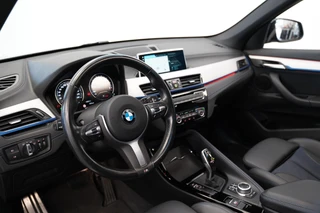 BMW X1 sDrive20i High Executive  Panoramadak M-Sport Trekhaak / 5