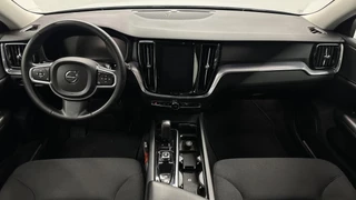 Volvo V60 2.0 B3 Momentum Business ECC NAVI CAMERA CARPLAY LM CRUISE. / 2