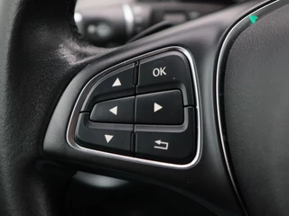 Mercedes-Benz B-klasse 250 Ambition Automaat 211 Pk | Camera | Trekhaak | Keyless | LED | Navigatiesysteem | Parkeersensoren | 18 Inch | 81.928 Km / 13