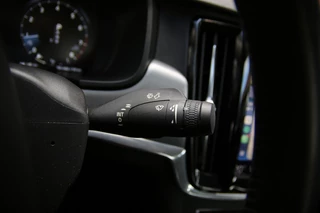 Volvo S90 2.0 T5 Momentum Business Pro / 26
