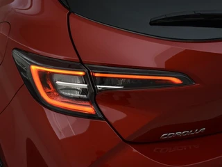Toyota Corolla 2.0 Hybrid Executive | JBL-audio | Trekhaak | Head-up | PDC / 11