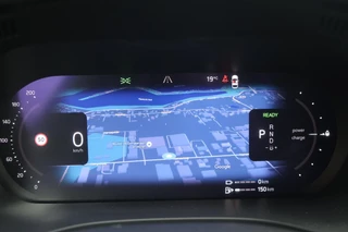 Volvo XC60 T6 Recharge AWD Plus Bright | Stoelverwarming | Trekhaak | 360° Camera |  Long range  | Pilot Assist |  BLIS  | Keyless / 20