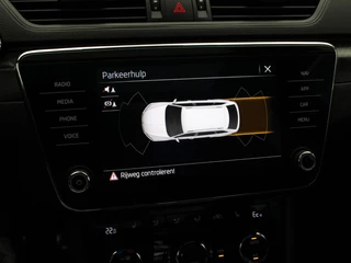 Škoda Superb 1.4 TSi 218 Pk iV Sportline Business | Panoramadak | Adaptive Cruise | Stuur/Stoel Verwarming | CarPlay | 19 Inch | 89.796 Km !! / 33