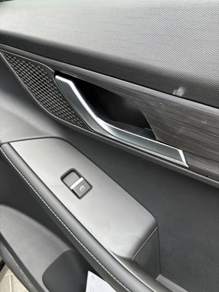 Jaecoo 5 1.5 T-GDi SHS-Hybrid Selective | RIJKLAAR Direct Leverbaar |Climate control | Achteruitrij camera | Parkpilot | Cruise control | Stoel & Stuurverwarming | LM-Velgen / 41