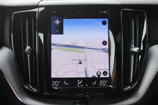 Volvo XC60 2.0 T4 R-Design  LED/Leder/Navi/Camera/CarPlay/Virtual Cockpit/Crc/19" / 14