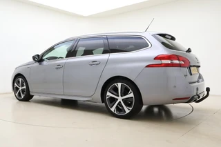 Peugeot 308 SW 1.2T Blue Lease GT | Panorama dak | 18'' Lichtmetalen velgen | Full LED | Trekhaak | Alcantara bekleding | Digitale Cockpit | Apple Carplay & Android Auto | Keyless Entry & Start | Camera | Climate Control | Navigatie | VOL! / 13