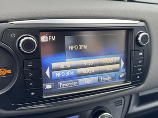 Toyota Yaris 1.5 Hybrid ASPIRATION 4S-BANDEN NAVI CRUISE CLIMA CAMERA BLUETOOTH NL-AUTO DEALER ONDERHOUDEN! / 21