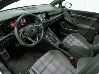 Volkswagen Golf GTE | 245PK | Pano | Matrix-LED / 11
