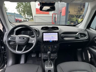 Jeep Renegade 4xe 240PK Plug-in Hybrid The North Star (Elektrisch Schuifdak - Navigatie - Adaptieve Cruise Controle - LED - Automatische Airco 4WD - Camera - Stuur & Stoel verwarming) / 12