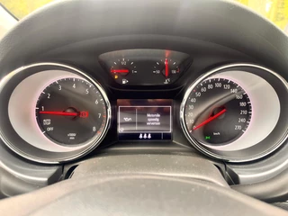 Opel Astra Sports Tourer 1.0 Turbo Online Edition / 18