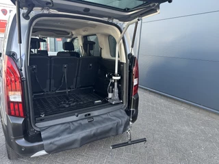 Peugeot Rifter 130pk GT (Automaat - Rolstoel (til) lift - Stoelverwarming - Keyless Entry - Camera - Automatische Airco - Navigatie) / 11