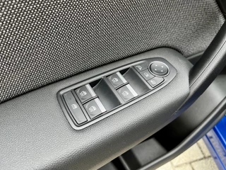 Renault Captur 1.3 TCe 160 EDC Techno  | Automaat | Navigatie | Groot Scherm | Camera + Sensoren | Adaptieve Cruise | Climate Control | Apple CarPlay/Android Auto / 45