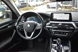 BMW 5-serie 530e iPerformance ECC LMV NAVI LED / 29