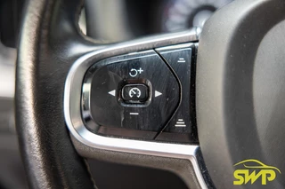 Volvo XC60 2.0 Recharge T8 AWD R-Design | Pano | 20 inch | Stoelventilatie | HUD | Harman Kardon | Memory beide kanten | Camera | ACC | BLIS / 7