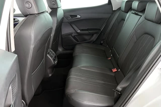 CUPRA Formentor 1.4 e-Hybrid Business Stuur-Stoelverwarming Achteruitrijcamera Keyless Apple Carplay / 9