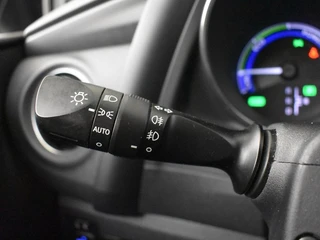 Toyota Auris 1.8 Hybrid Edition S | All Season | Keyless | Parkeersensoren | Navi / 26