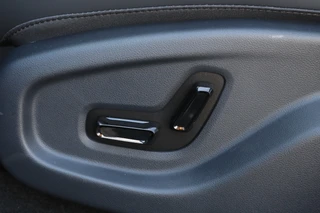 Geely Starray EM-i 1.5 Max+ Long Range [136km] Pano/Leder/Keyless/360/Headup/ACC/19" / 27