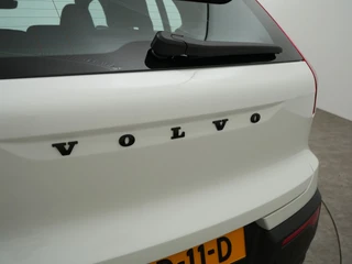 Volvo EX40 SINGLE MOTOR PLUS BLACK EDITION 70 KWH 100% SOH  | Trekhaak | Harman Kardon | Warmtepomp / 39