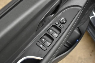 HYUNDAI I20 1.0 T-GDI Comfort I Navi + Camera / 18