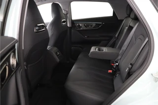 Omoda 5 EV Premium 61 kWh *DEMO* - Full Options! - Stuur-/stoelverwarming - Draadloze Apple Carplay of Android Auto - Schuif-/kanteldak - 7 jaar of 150.000km Fabrieksgarantie / 41