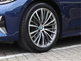 BMW 3 Serie 320i High Executive Edition  | Schuifdak | Leder | Camera | Org. NL / 10