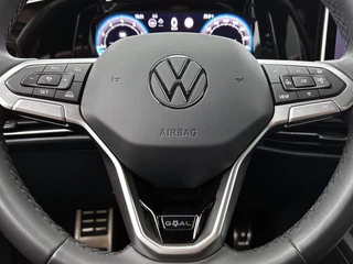 Volkswagen Golf 1.5 eTSI Black Line CAMERA | IQ Light + Grill | VIRTUAL / 40