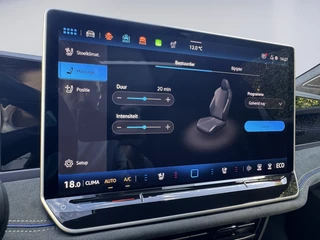 Volkswagen Passat Variant 1.5 eHybrid R-Line Edition 272pk / 5 JR Garantie / Pano / Leer / Trekhaak / H-K / Hud / Keyless / 360 / 37