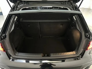 Audi A1 citycarver 25 TFSI epic Parkeersensoren Climate Control Navigatie Cruise Control / 18