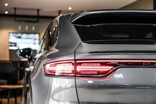 Porsche Cayenne Coupé 3.0 E-Hybrid|ACC|GTS-stoel|Chrono|Pano / 25