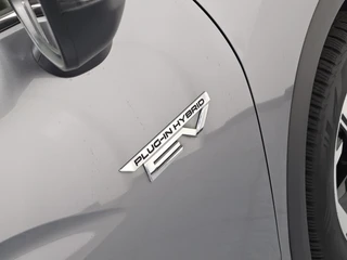 Mitsubishi Eclipse Cross 2.4 PHEV Executive / 12