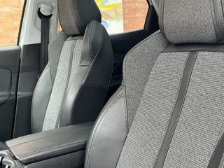 Peugeot 3008 PureTech 130 AGC Première  | Schuifdak | Camera voor + achter | Stoelverwarming | Carplay/Android Auto | / 30