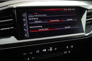 Audi Q4 Sportback e-tron 40 204pk S Edition 77 kWh SOH 91% Stoelverwarming Camera HUD Keyless ACC S-Line / 30