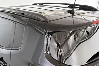 Jeep Renegade 4xe 240 Plug-in Hybrid Electric S LED Leder Stoelverwarming Trekhaak Camera Kenwood / 45