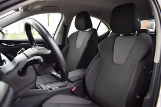 Skoda Octavia 1.0 TSI Business Edition | Apple CarPlay | Sportstoelen | Climate | Cruise / 6