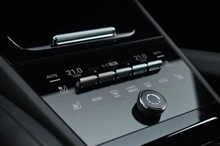Porsche Cayenne Coupé 4.0 Turbo E-Hybrid GT  Burmester PDCC Carbon HUD ACC 360 / 66