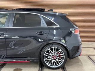 Kia Ceed 1.6 T-GDi GT 204pk | Facelift | VOL! | Pano | LED | Virtual | JBL | ACC | BCA | LFA | Wireless Charg | CarPlay / 49